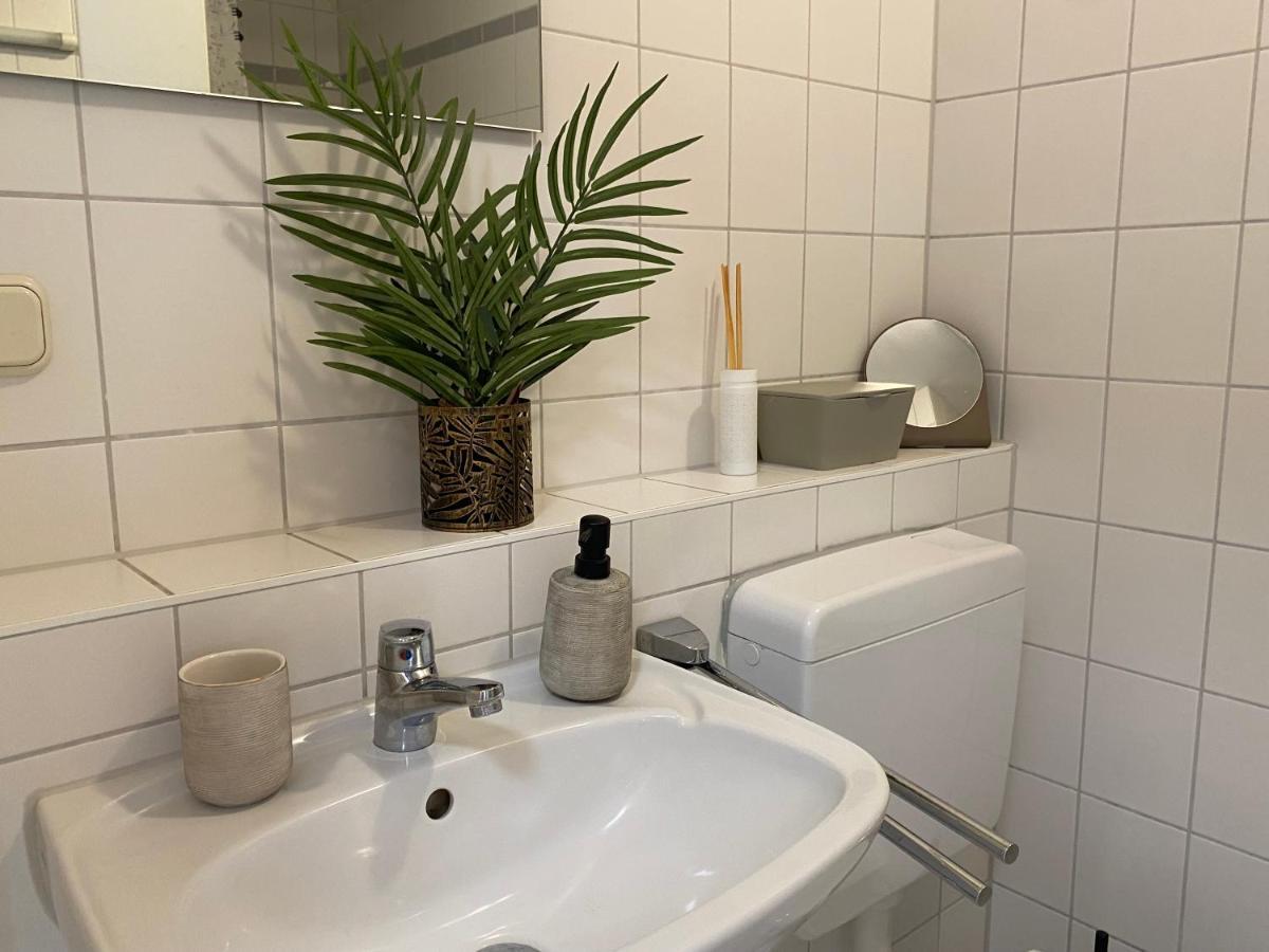 Charming Apartment - Balcony - Wifi - Kitchen Magdeburgo Esterno foto